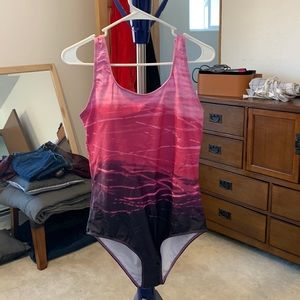 One piece swim suit
